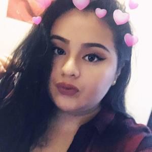 Meet your Posher, Abigail